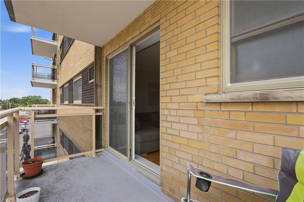 403-87 St George Street Property Photo 16
