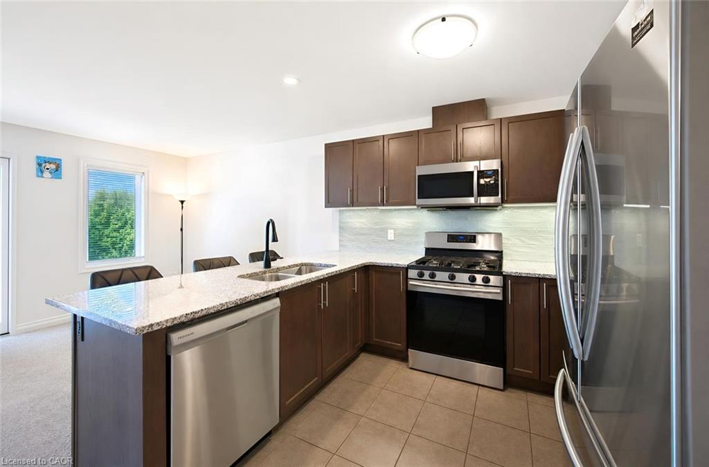 35-135 Hardcastle Drive Property Photo 13