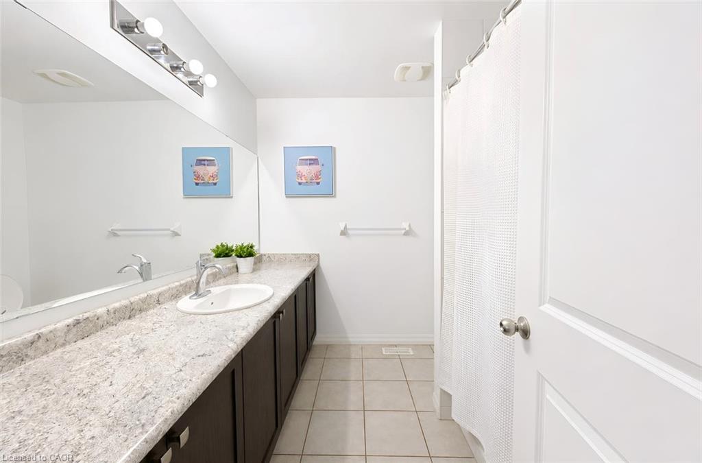 35-135 Hardcastle Drive Property Photo 31