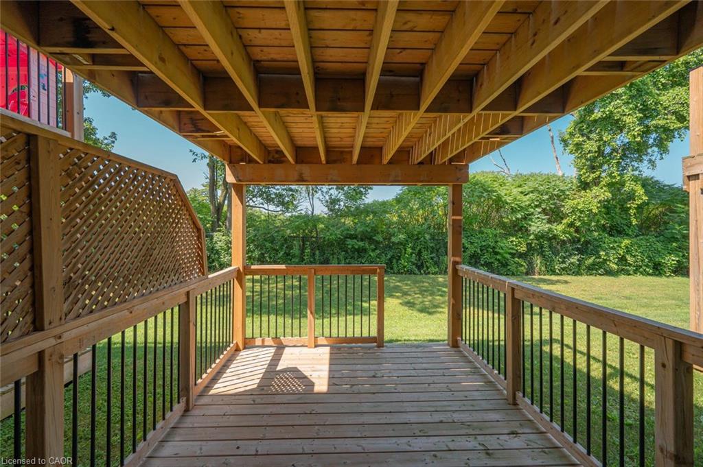 35-135 Hardcastle Drive Property Photo 37
