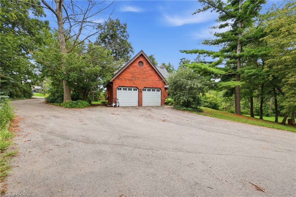 2210 1 Sideroad Property Photo 21