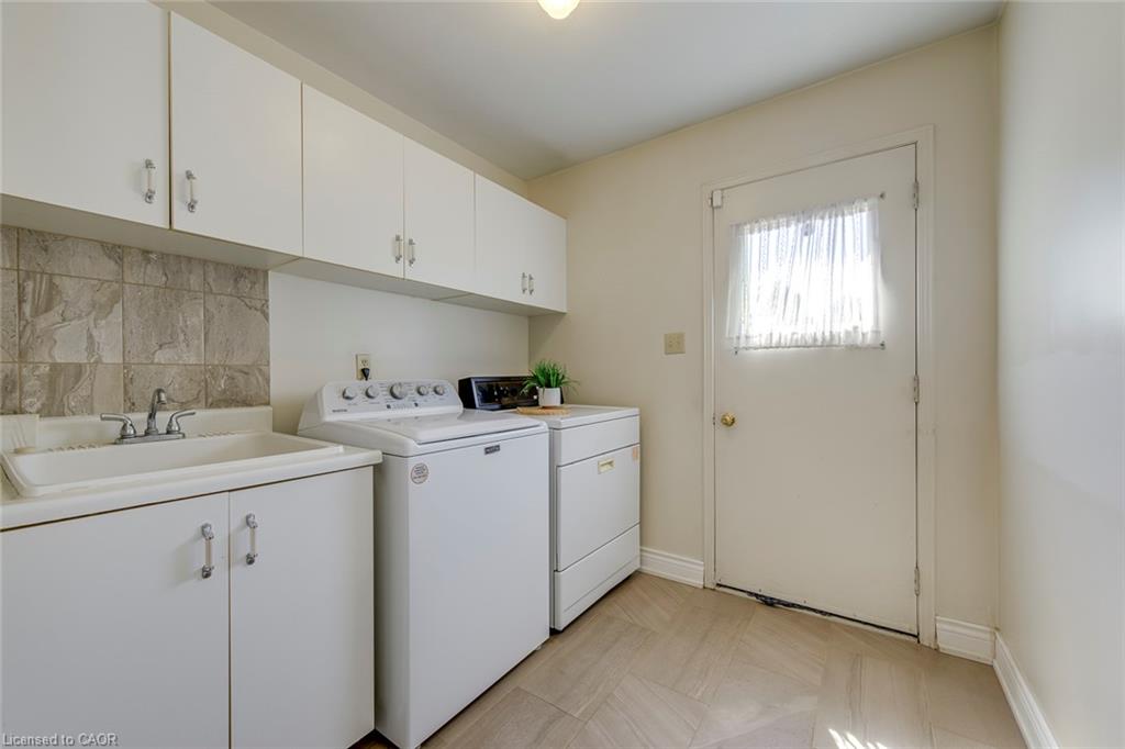 2442 Wynten Way Property Photo 15