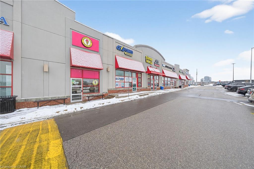 D9-380 Dundas Street E Property Photo 24