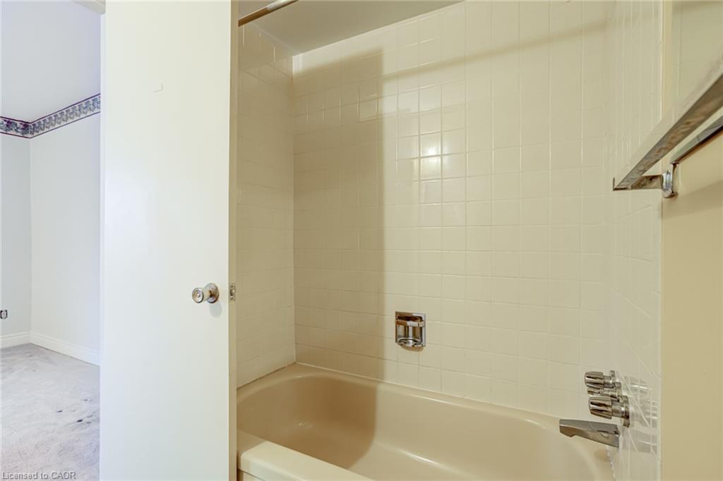 23-5076 New Street Property Photo 23