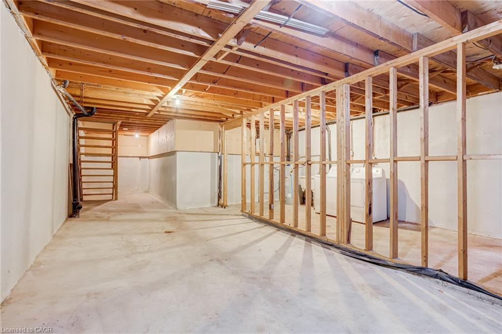 23-5076 New Street Property Photo 33