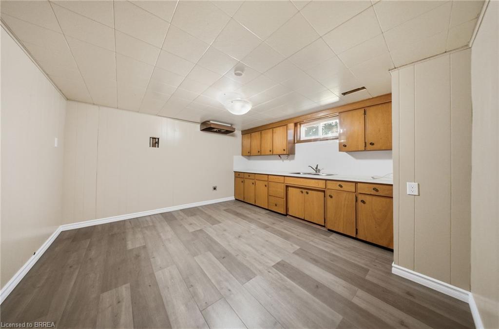 401 Nelson Street Property Photo 22