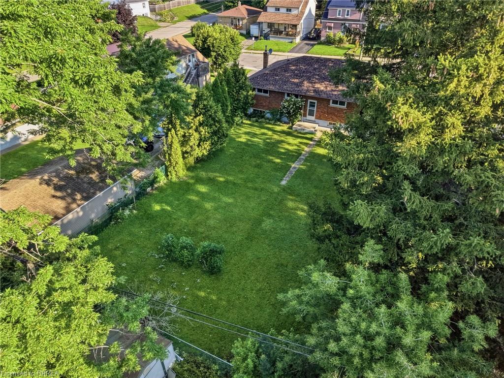 401 Nelson Street Property Photo 38