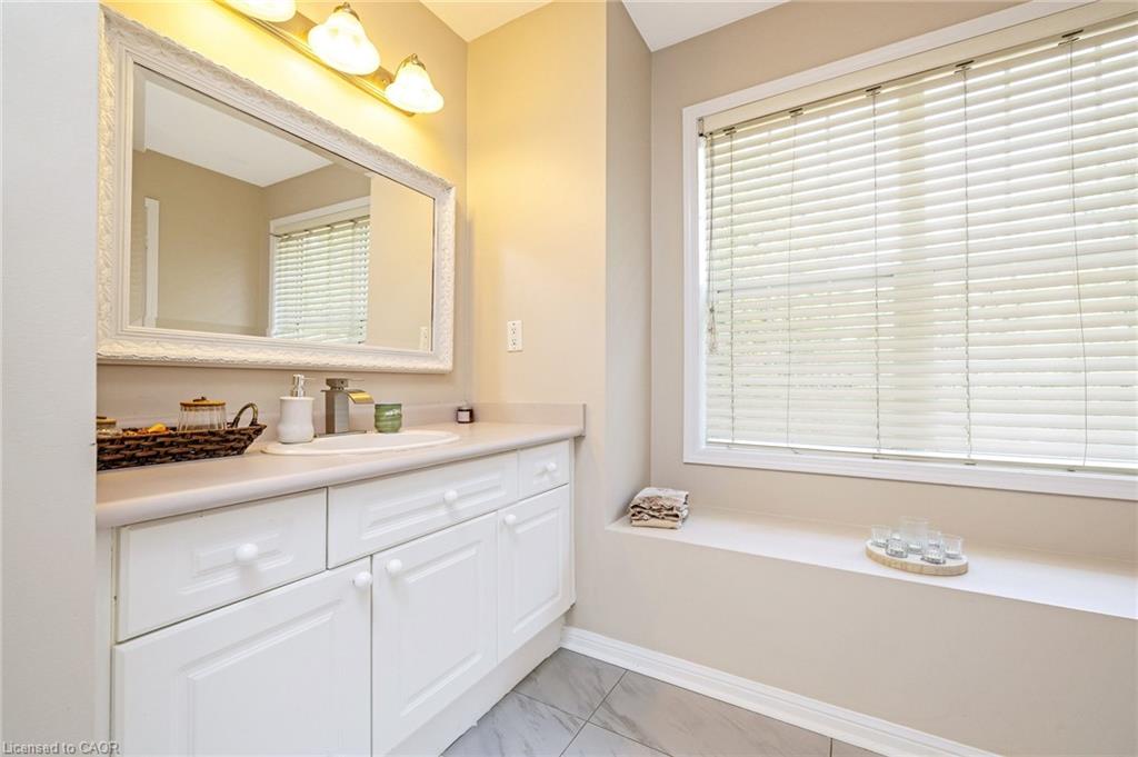 619 Porter Way Property Photo 23