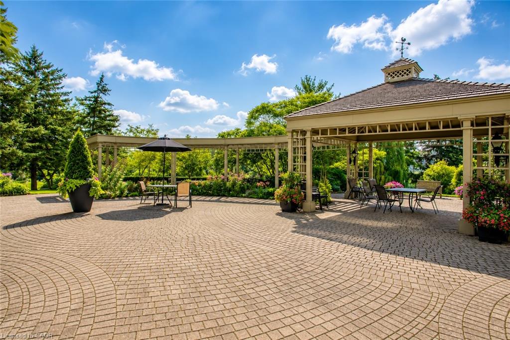 216-2511 Lakeshore Road W Property Photo 24