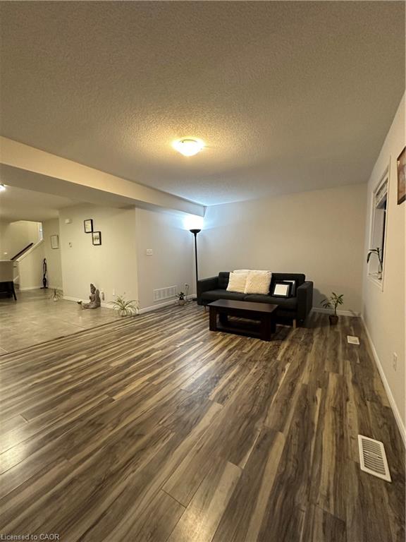 35 Eliza Avenue Property Photo 25