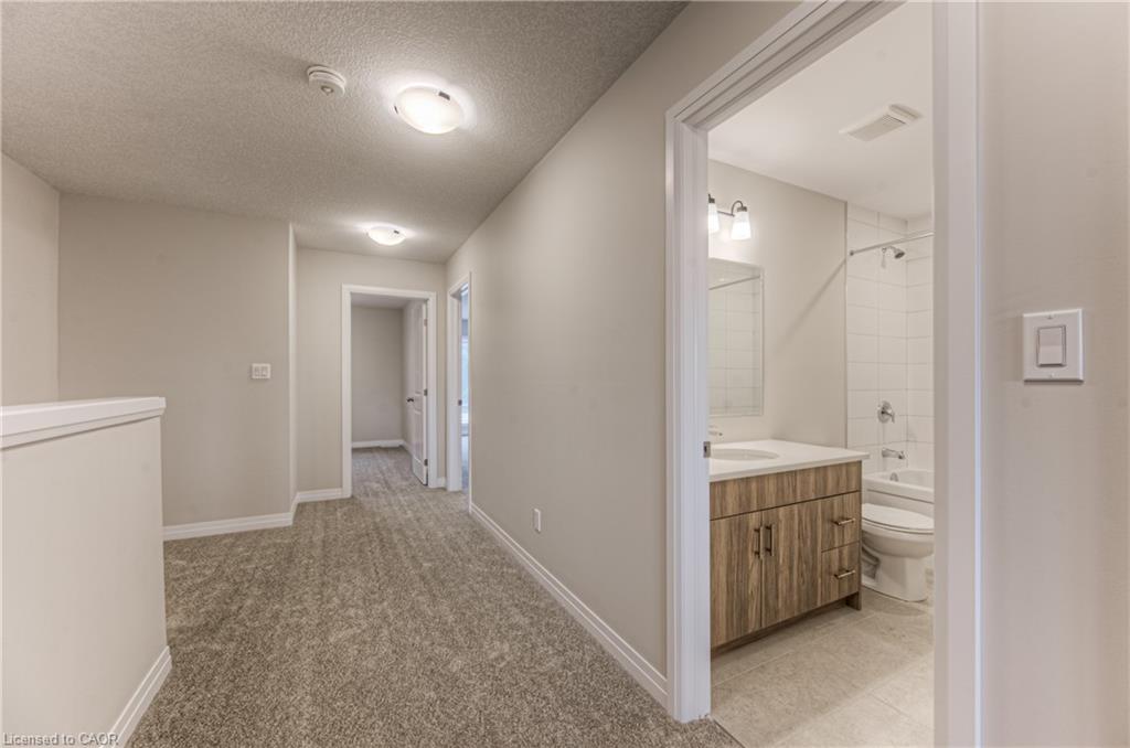 268 Green Gate Boulevard Property Photo 5