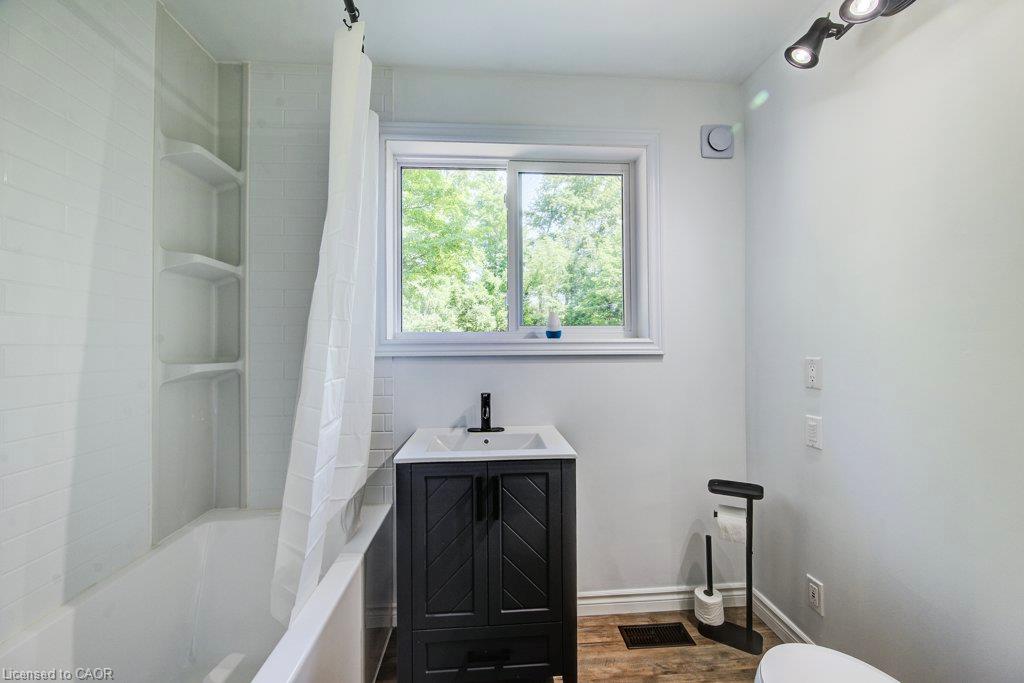 42064 Amberley Road Property Photo 12