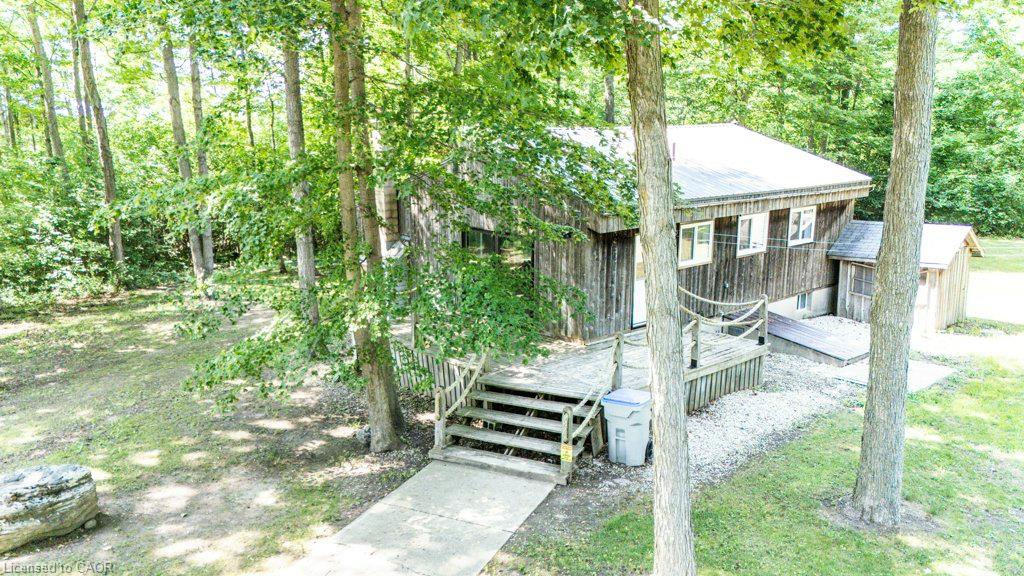 42064 Amberley Road Property Photo 42