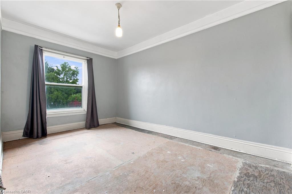 128 Hess Street N Property Photo 21