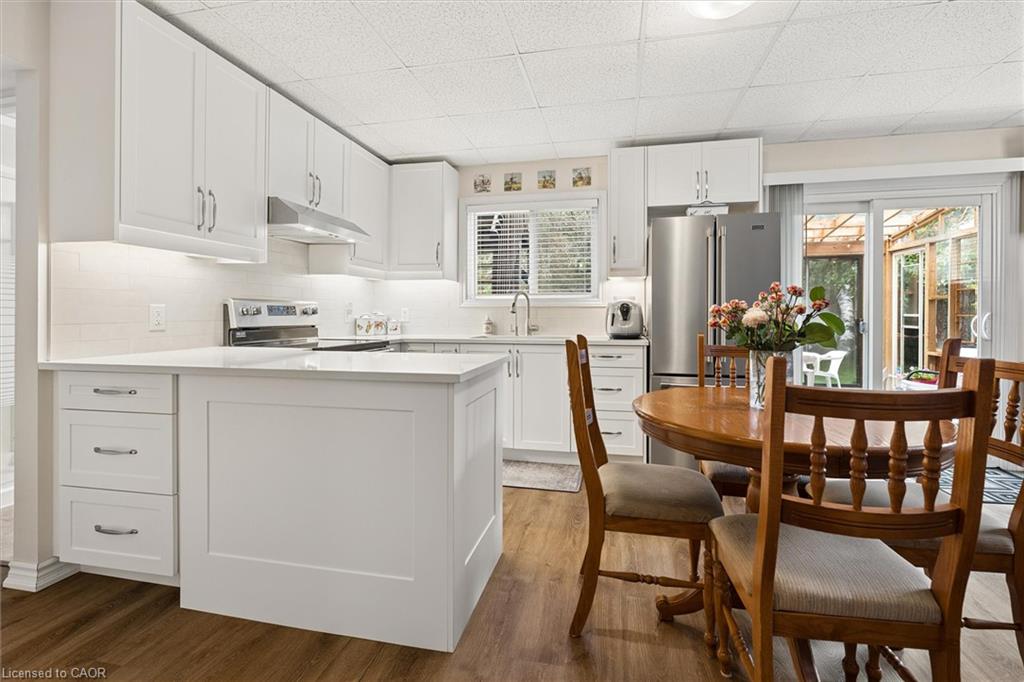 8 Perin Place Property Photo 20