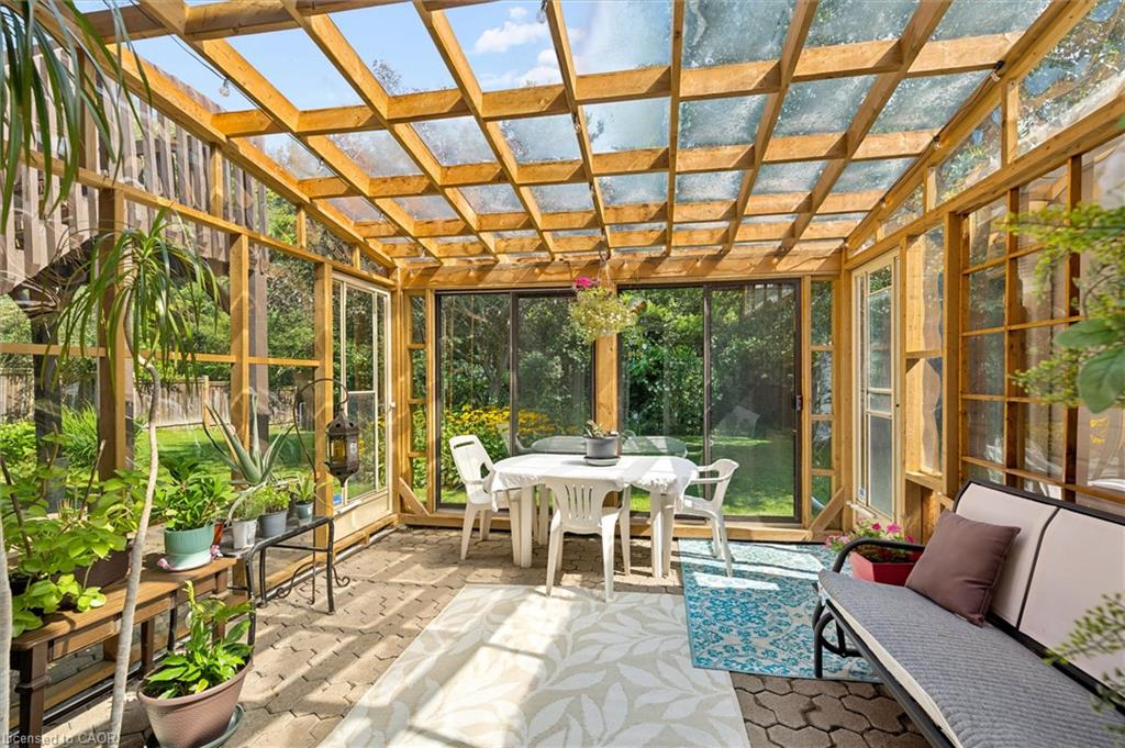 8 Perin Place Property Photo 23