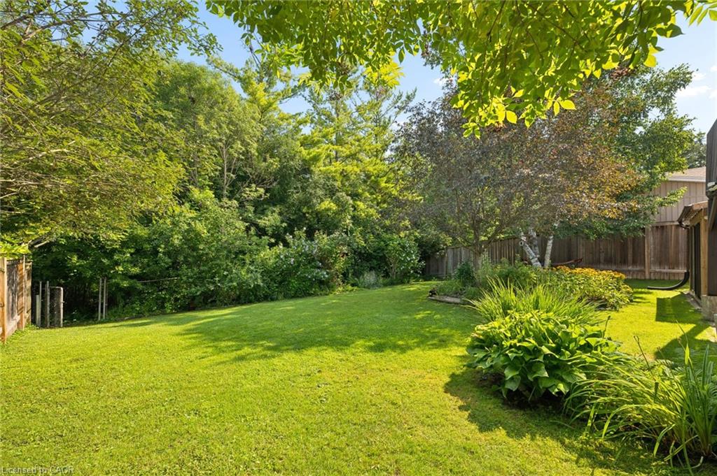 8 Perin Place Property Photo 24