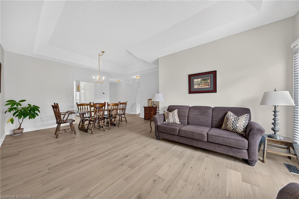 21 Twentyplace Boulevard Property Photo 12