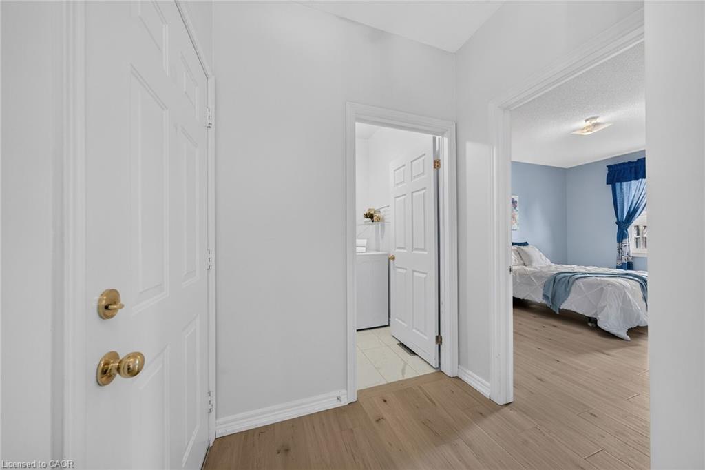 21 Twentyplace Boulevard Property Photo 14