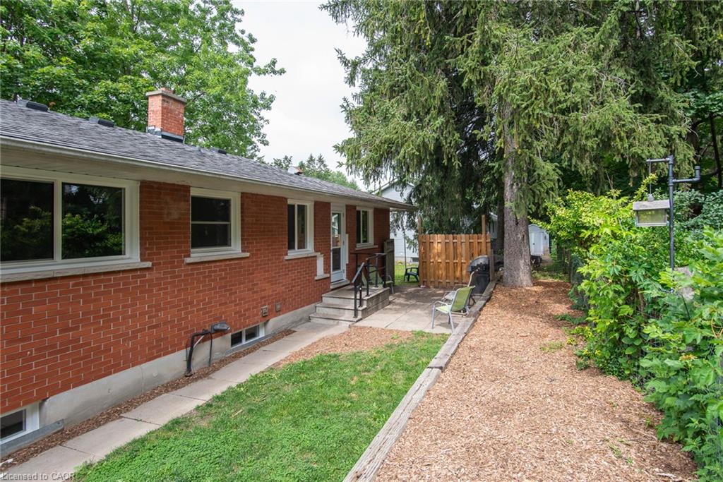 13 Lewis Street Property Photo 11