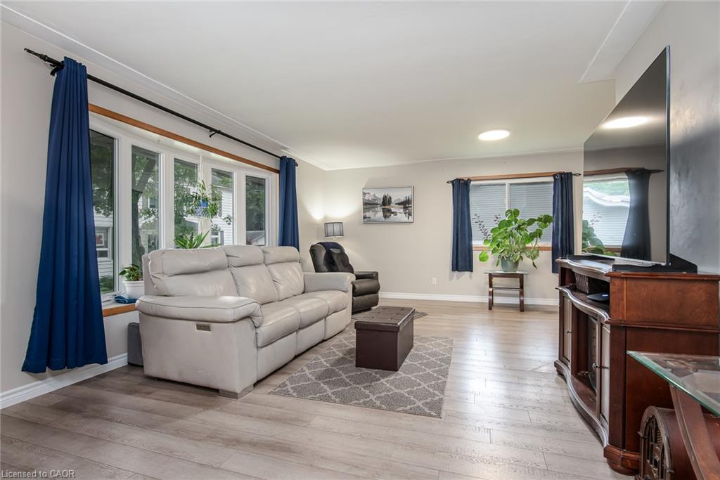 13 Lewis Street Property Photo 17