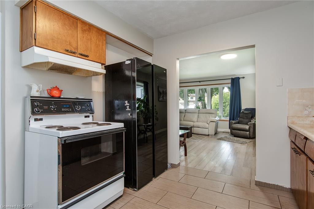 13 Lewis Street Property Photo 29