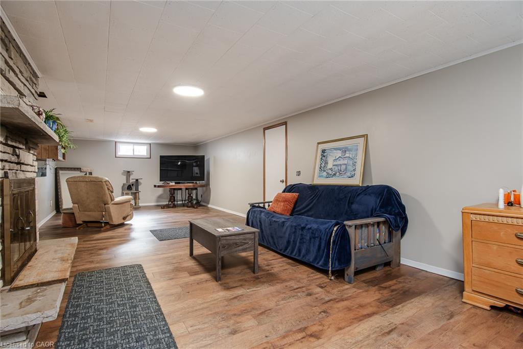 13 Lewis Street Property Photo 40
