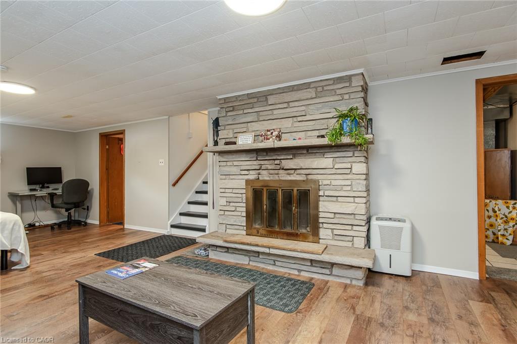 13 Lewis Street Property Photo 43