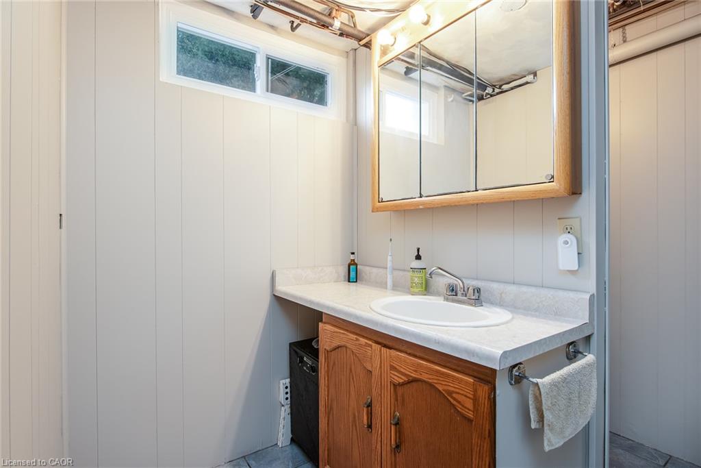 13 Lewis Street Property Photo 46