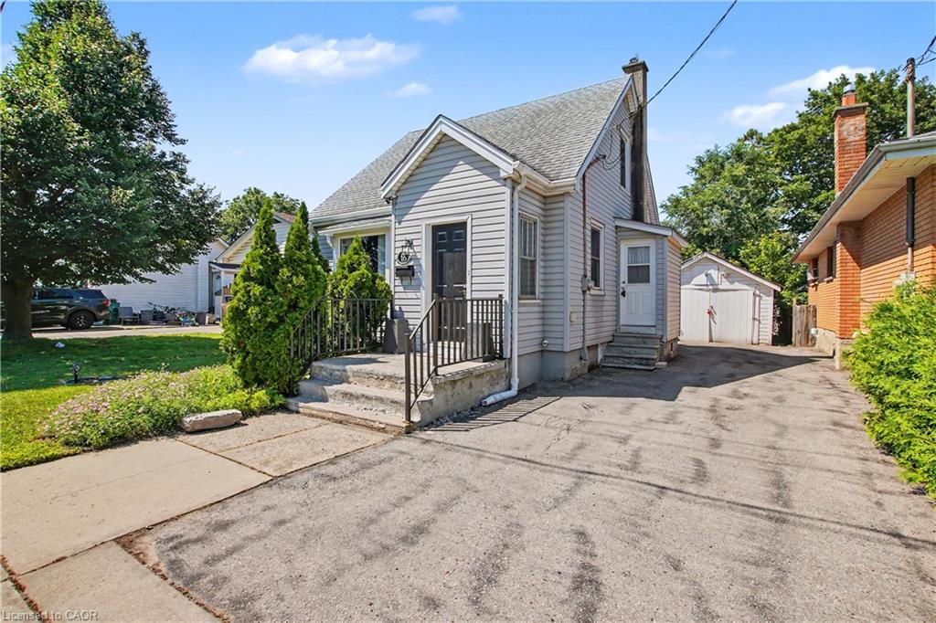 16 Mercer Road Property Photo 2