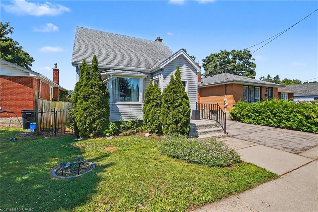 16 Mercer Road Property Photo 3