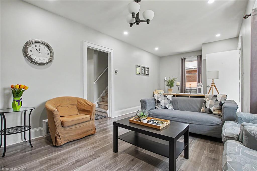 16 Mercer Road Property Photo 8