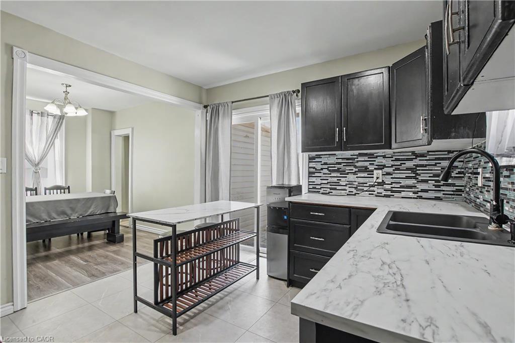 16 Mercer Road Property Photo 11