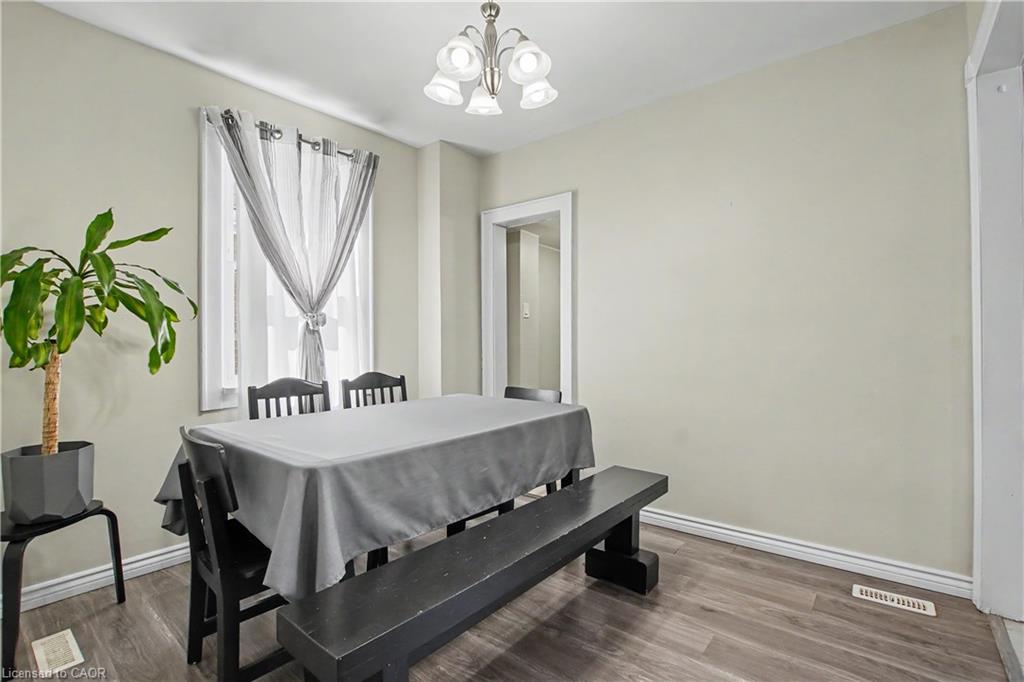 16 Mercer Road Property Photo 12