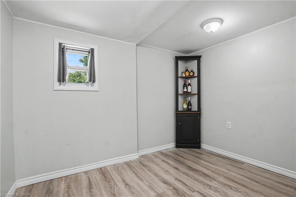 16 Mercer Road Property Photo 14