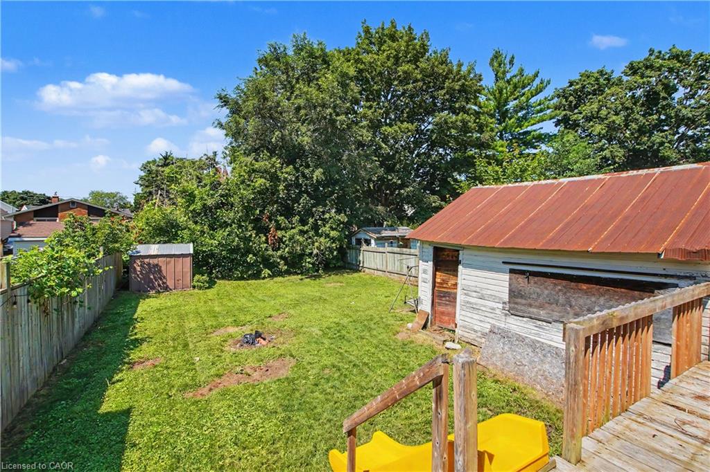 16 Mercer Road Property Photo 27