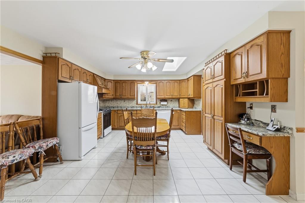 546 Dicenzo Drive Property Photo 14