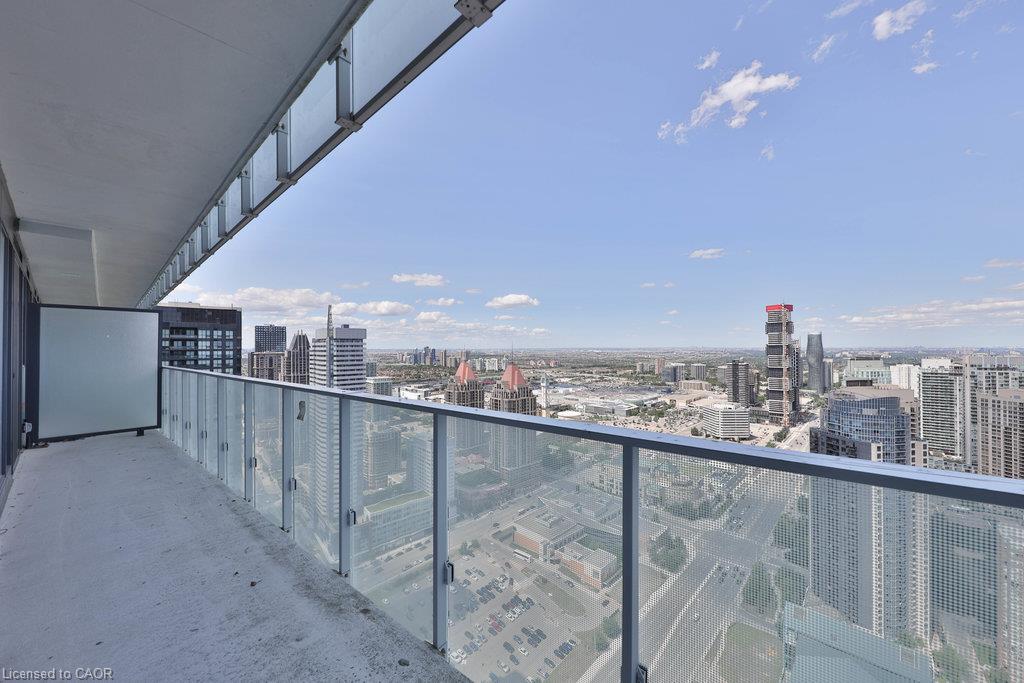4001-3900 Confederation Parkway Property Photo 28
