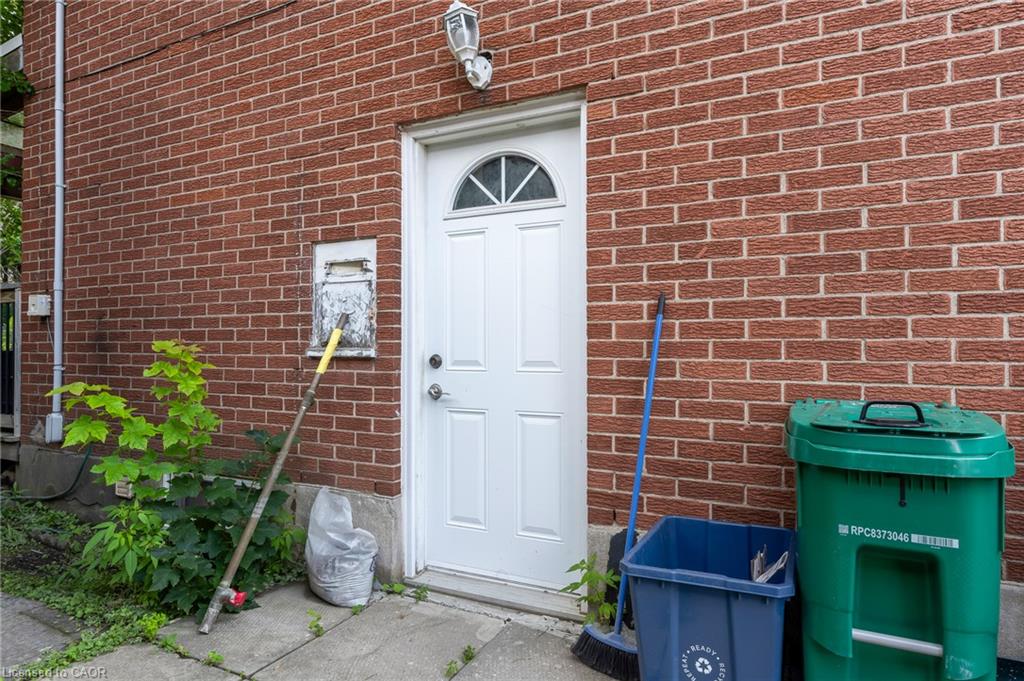 203b Erb Street Property Photo 3