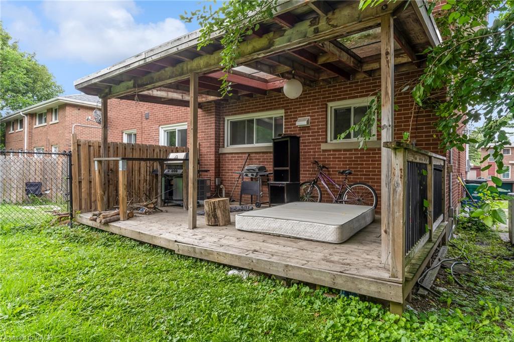 203b Erb Street Property Photo 4