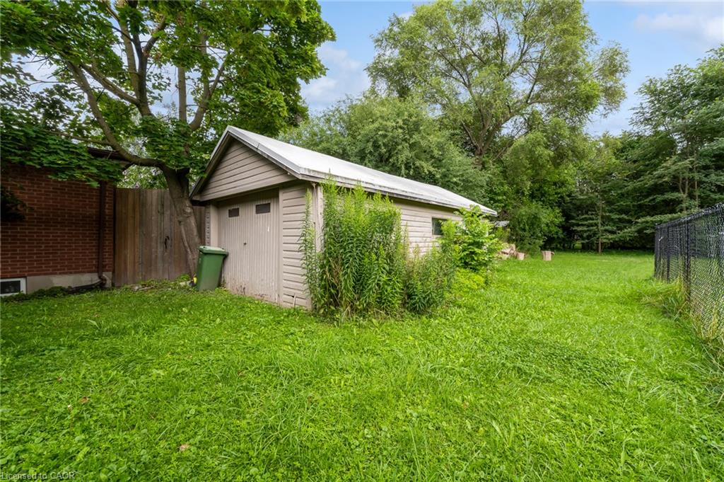 203b Erb Street Property Photo 5