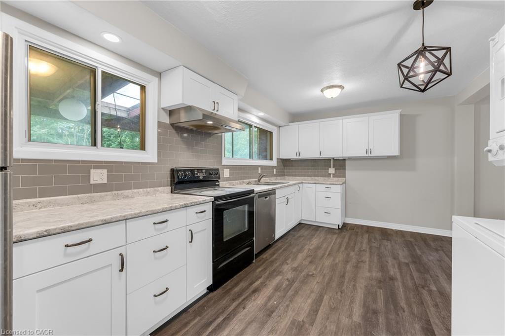 203b Erb Street Property Photo 13