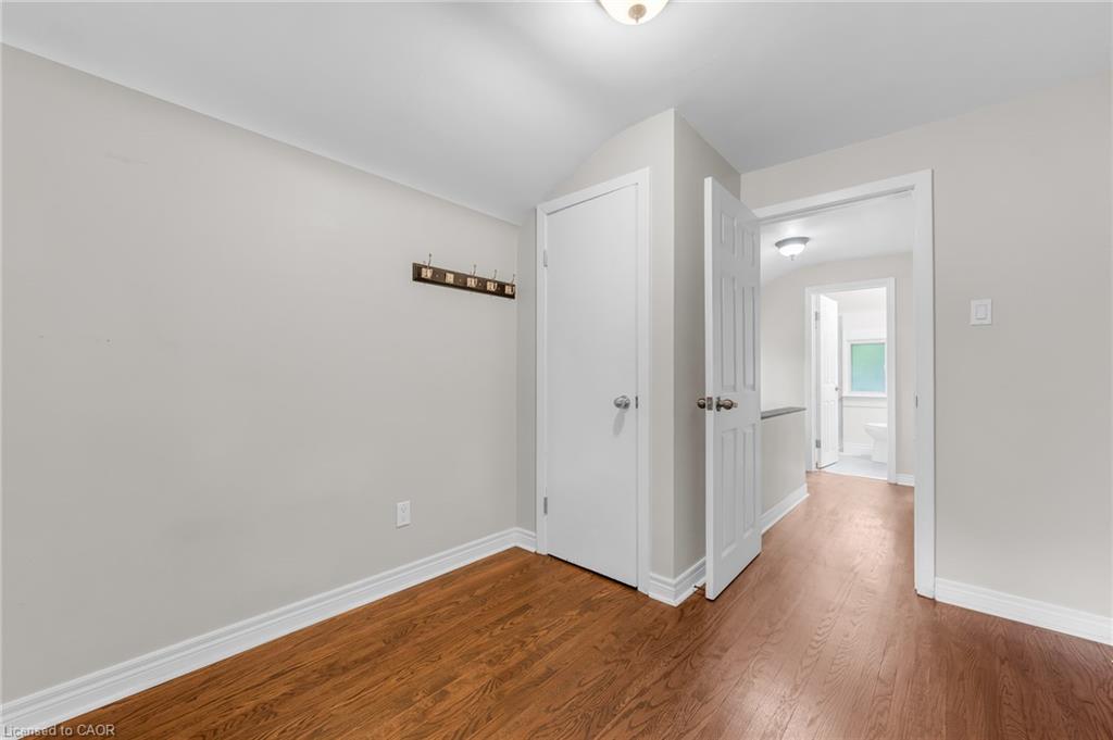 203b Erb Street Property Photo 20