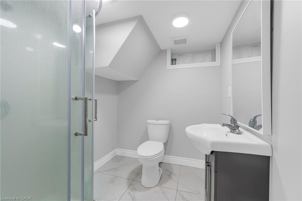 203b Erb Street Property Photo 26