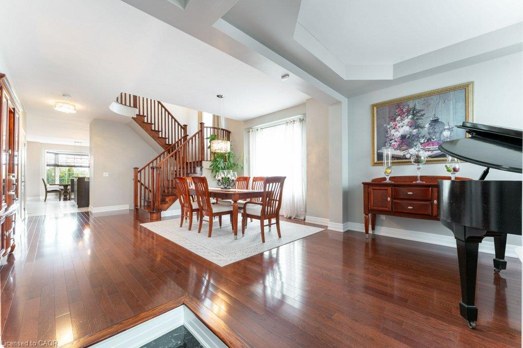 85 Aird Court Property Photo 3