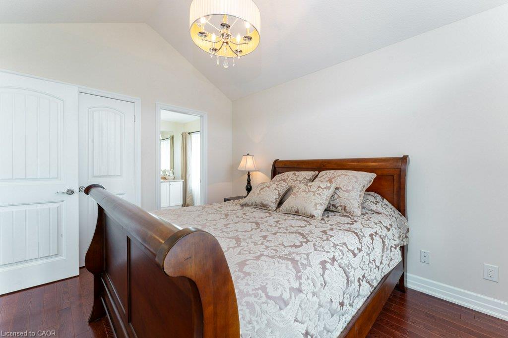 85 Aird Court Property Photo 25