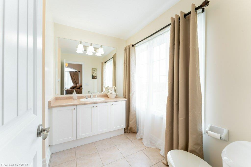 85 Aird Court Property Photo 26