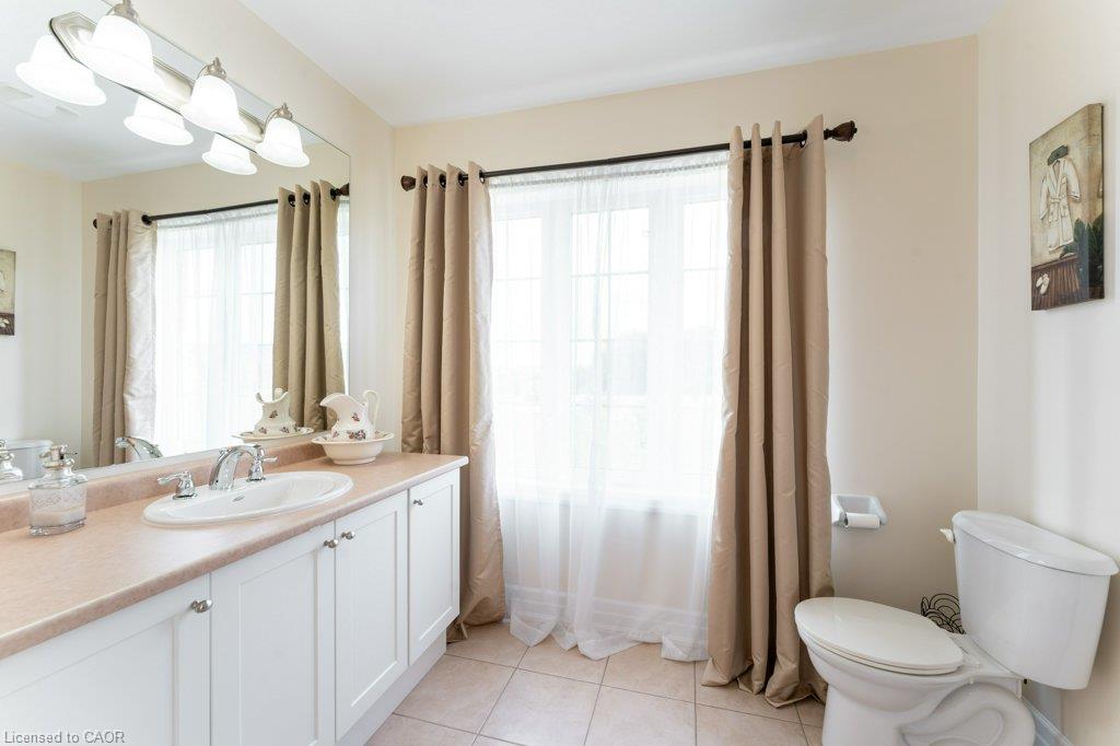 85 Aird Court Property Photo 27