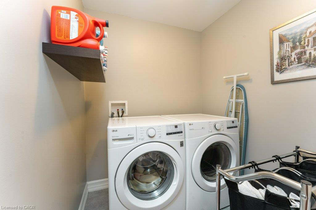 85 Aird Court Property Photo 34