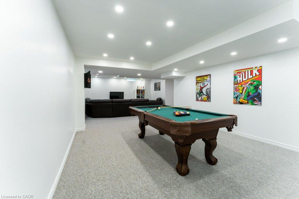 85 Aird Court Property Photo 40